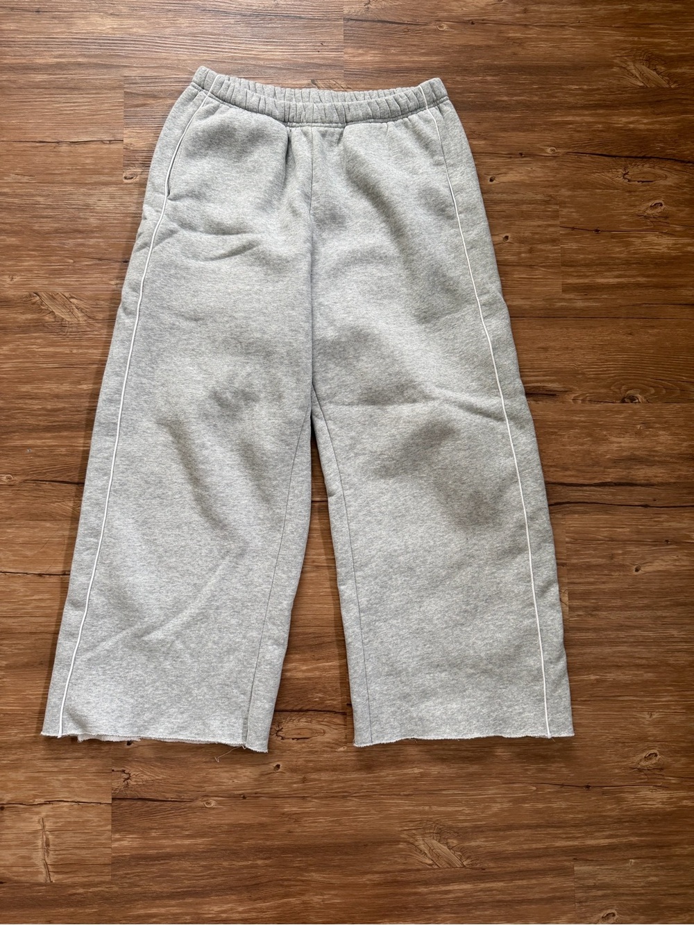 Grey wide leg cut off sweatpants
